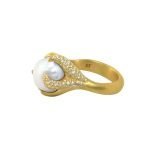 22 Karat Gold South Sea White Pearl Pave Diamond Ring