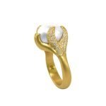 22 Karat Gold South Sea White Pearl Pave Diamond Ring