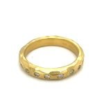 22K Hammered Graduated Diamond Wave Ring